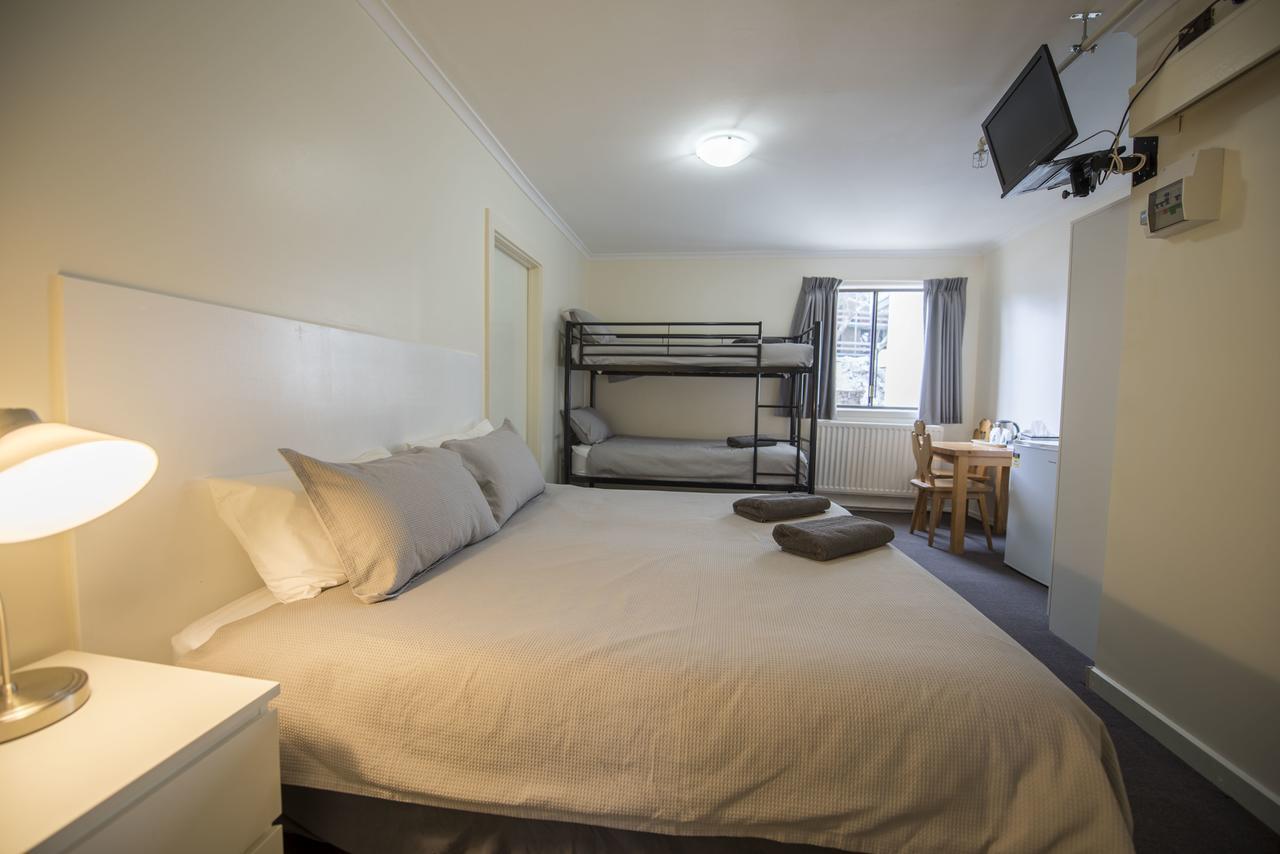 Enzian Hotel Mt Buller Маунт-Буллер Екстер'єр фото