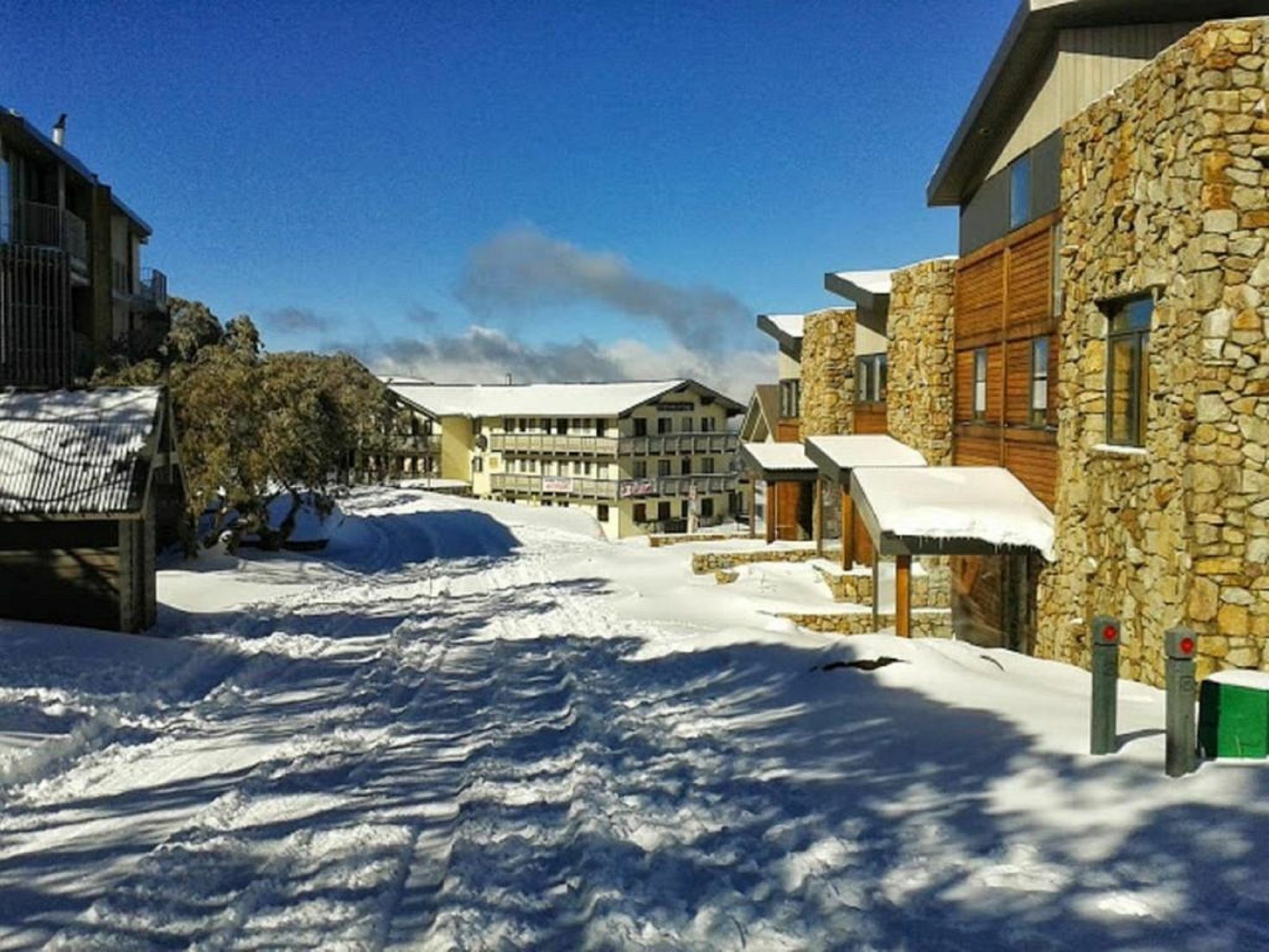 Enzian Hotel Mt Buller Маунт-Буллер Екстер'єр фото