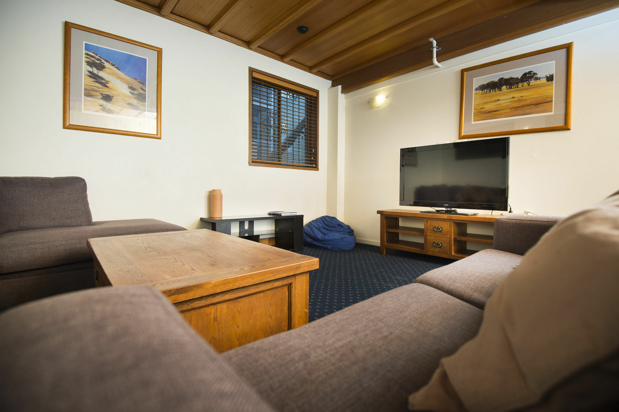 Enzian Hotel Mt Buller Маунт-Буллер Екстер'єр фото